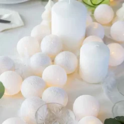 Cotton Ball valosarja hopeavalkoinen 20-palloa