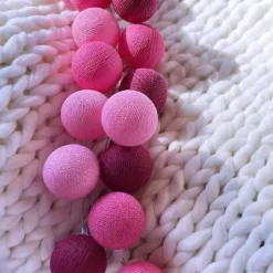 Cotton Ball valosarja pinkki 20-palloa
