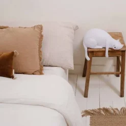 Georges the Cat Yövalo