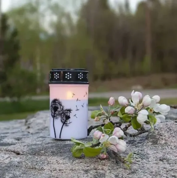 Hautakynttilä LED Tuulahdus