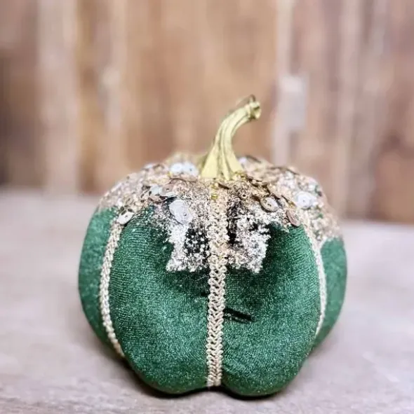 Koristekurpitsa 11 cm vihreä sametti