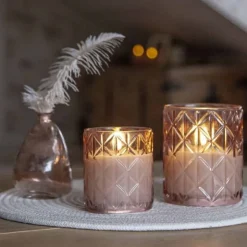 LED-kynttilä lasiastiassa roosa 12,5 cm