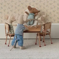 Maileg pöytä ja 2 tuolia hiirille