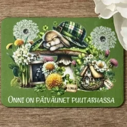 Onni on päiväunet puutarhassa Magneetti
